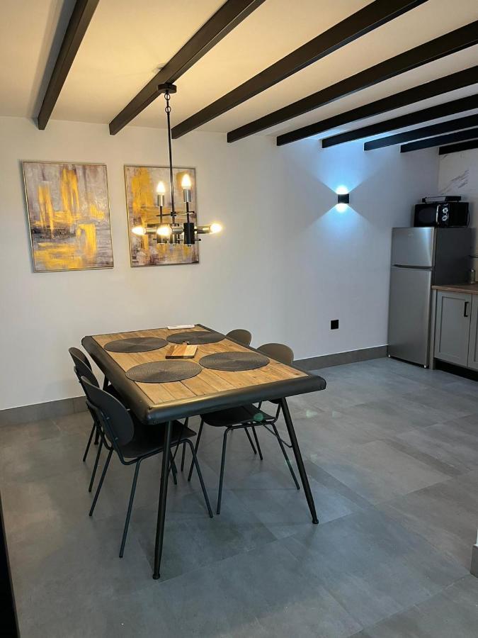 Apartamentos La Chimenea Mérida Dış mekan fotoğraf